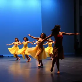 Companhia Estável de Dança e São Paulo Companhia Jovem de Dança