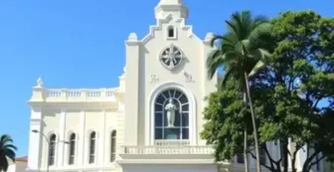 funcionamento de serviços no feriado da Padroeira do Brasil